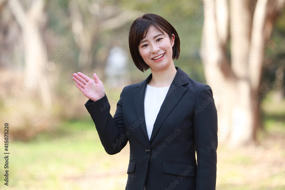 女性社員イメージ 女性社員イメージ