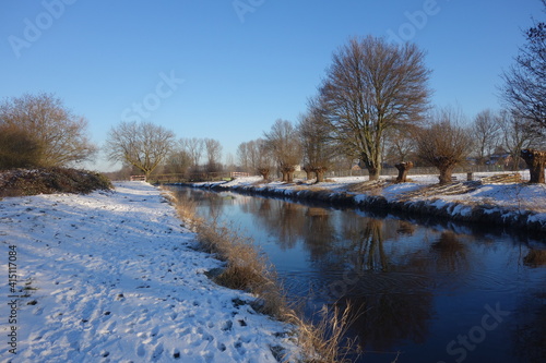 Winter an der Niers bei Grefrath Oedt am Niederrhein © Frank Kimpfel