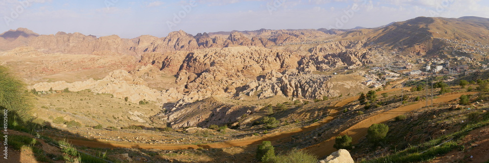 Landschaft um Petra, Jordanien
