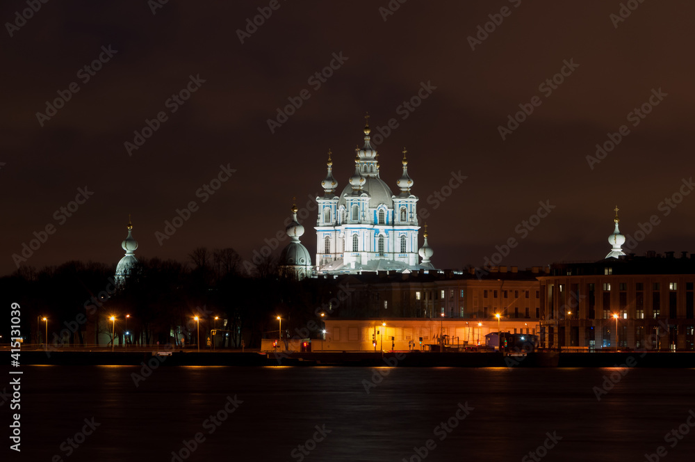Obraz premium Smolny cathedral at night