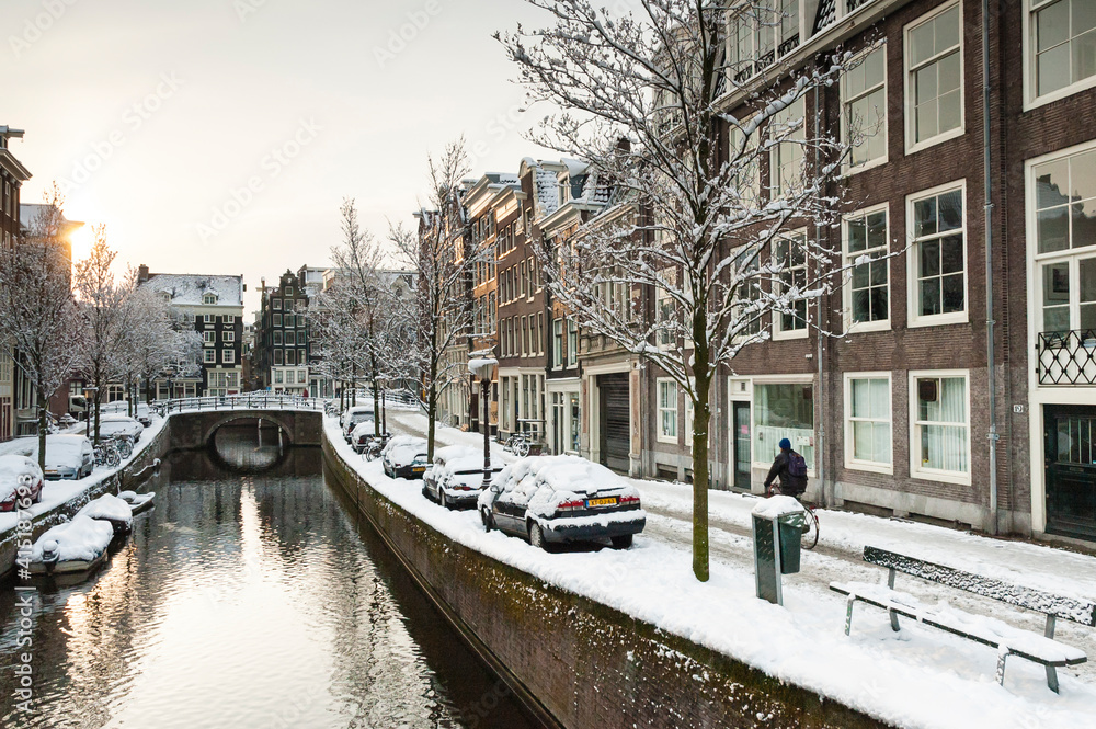 Fototapeta premium Amsterdam in de winter, Amsterdam in winter