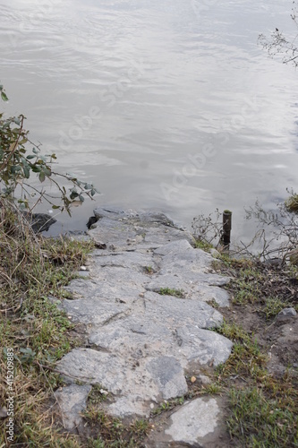 Moselufer in Koblenz bei Hochwasser photo