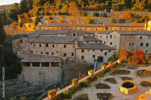 Foto Medieval convent near Cortona, Tuscany