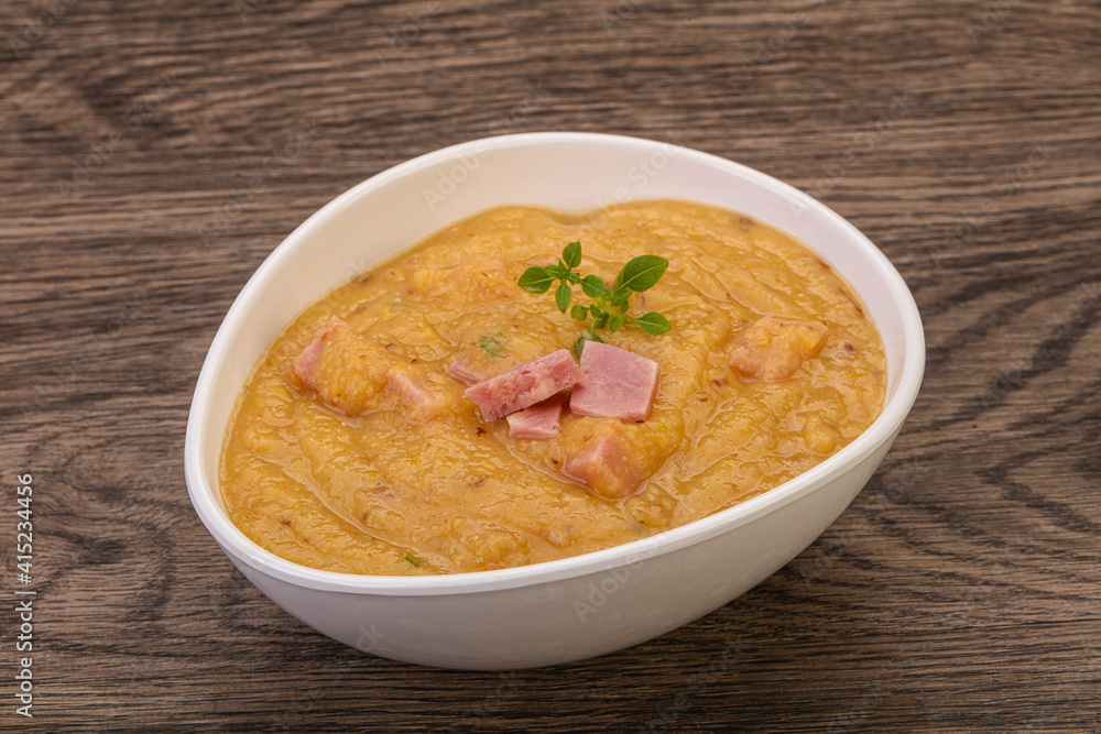 Peas cream soup with smoked ribs Peas cream soup with smoked ribs