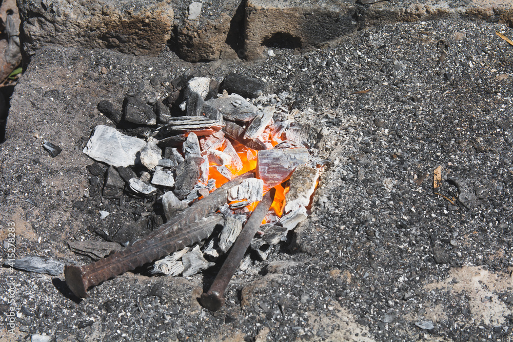 Forge bits of metal over hot embers to create chisels for stone crafts. Forge bits of metal over hot embers to create chisels for stone crafts.