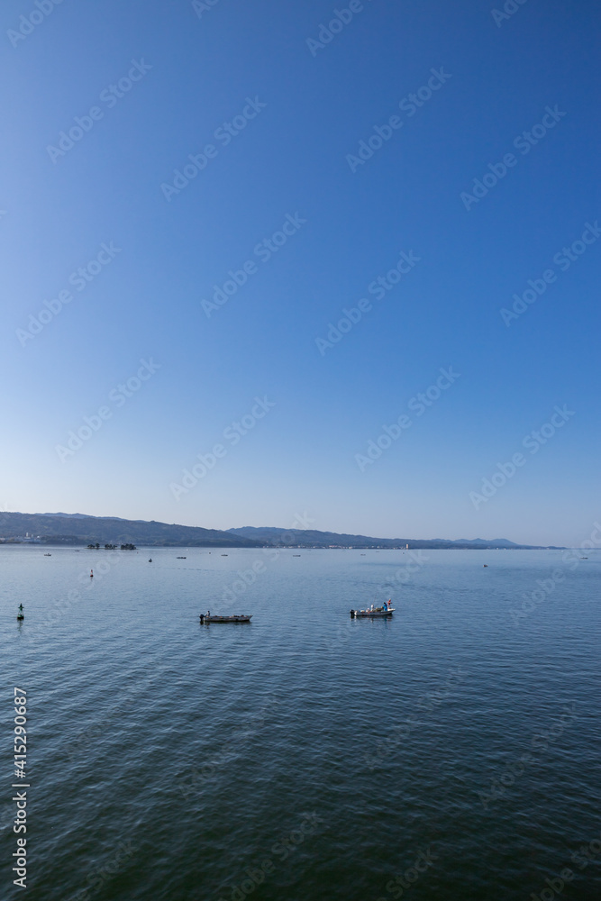 早朝の宍道湖としじみ漁の風景 島根県松江市 早朝の宍道湖としじみ漁の風景 島根県松江市