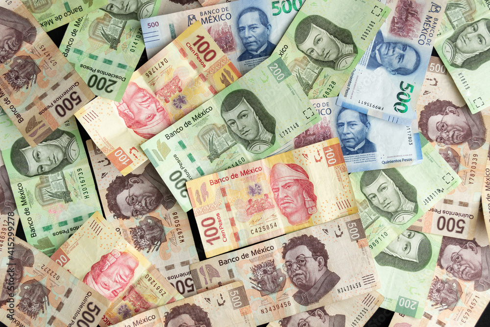 Collage de dinero Mexicano