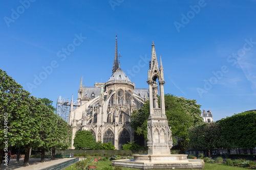파리의 노트르담 대성당 / Notre Dame Cathedral in Paris