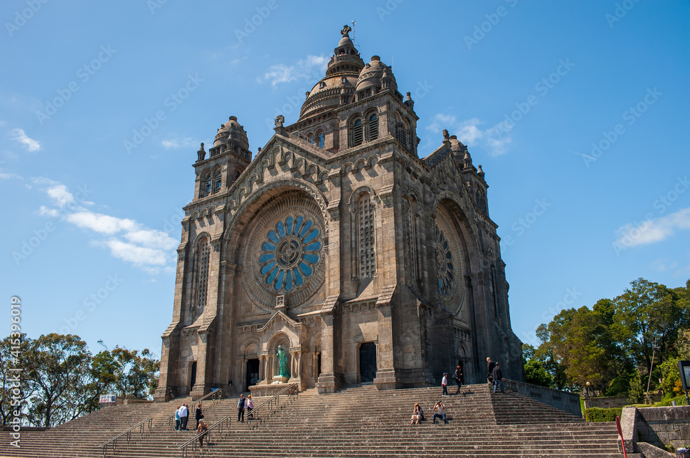 Fototapeta premium viana do castelo church in portugal