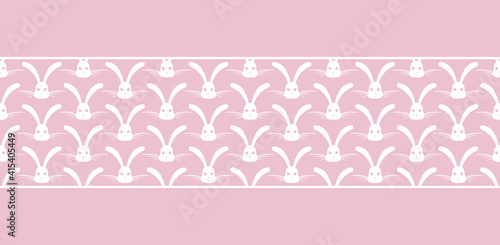 Plakat Różowe tło z białymi zajączkami na wielkanoc