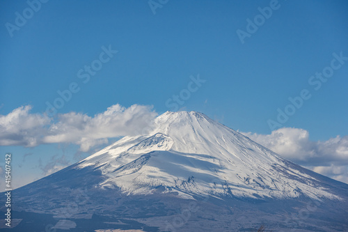 三国峠から富士山を望む © 晃一 角田
