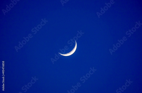 Valokuvatapetti Crescent Moon clear sky