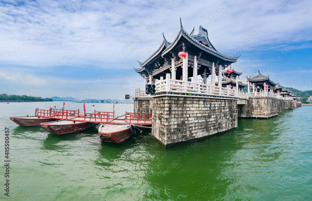 Guangji Bridge, Chaozhou City, Guangdong Province, China Guangji Bridge, Chaozhou City, Guangdong Province, China