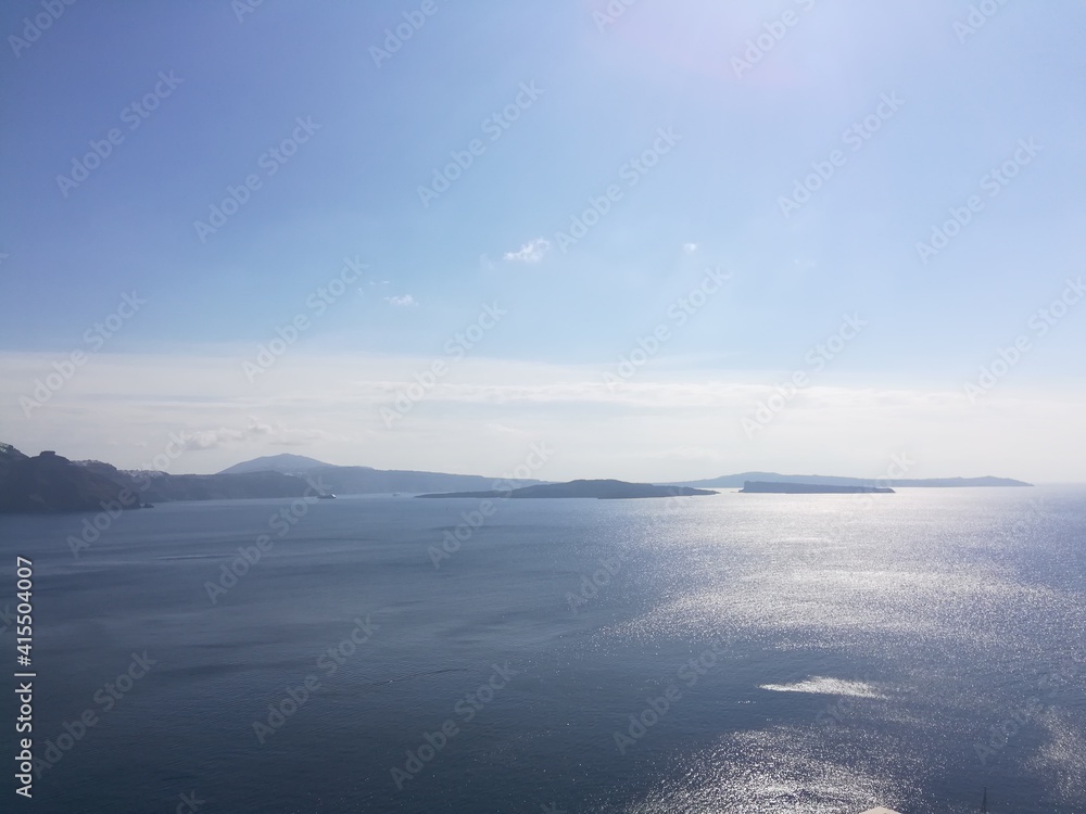 Ciudad de Santorini en Grecia durante la tarde