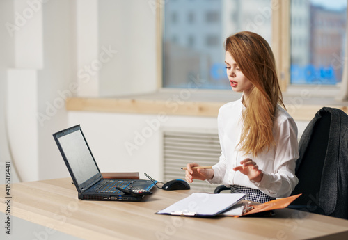 woman secretary desk laptop technology lifestyle secretary