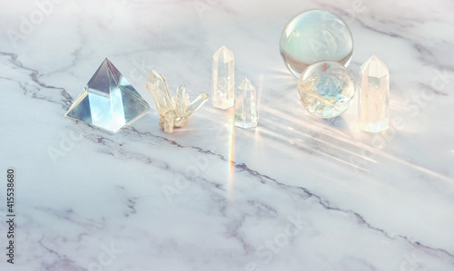Cuadro en lienzo clear quartz crystals set