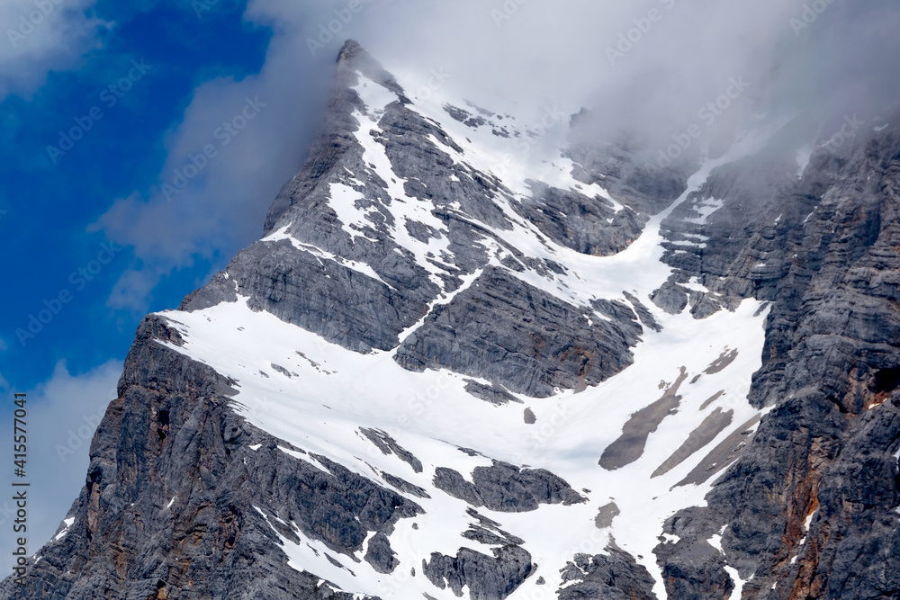 Obraz premium Zugspitzmassiv im Winter