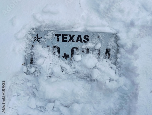 Texas is still suffering from the unexpected huge amount of snow. People without heat, without food, without access to internet. It’s a real life threatening situation. Dallas, 02.17. 2021.