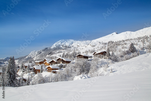 Wallpaper Mural Montagne en hiver Torontodigital.ca