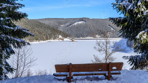 Wallpaper Mural Ohra-Talsperre im Winterkleid Torontodigital.ca