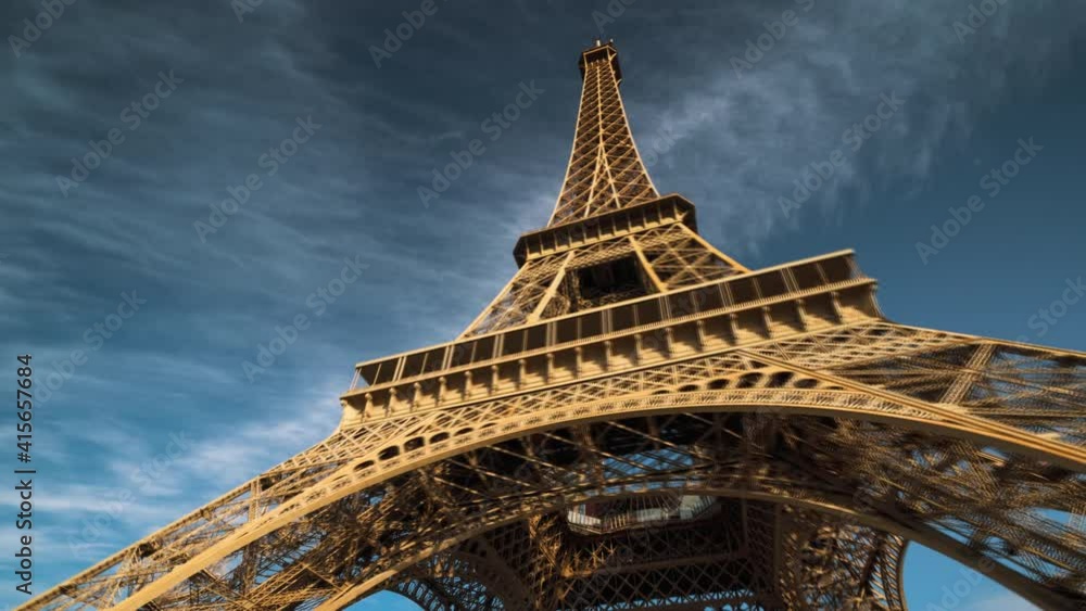 hyper lapse, Eiffel tower, Paris. France