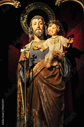 Saint joseph statue