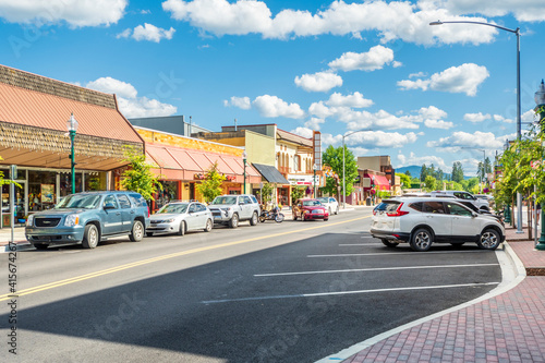 Fototapeta Naklejka Na Ścianę i Meble -  First Avenue, the main street through the downtown area of Sandpoint, Idaho, on a summer day.