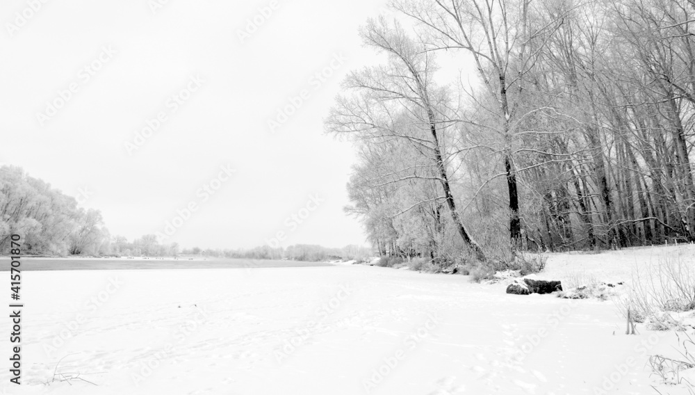 Fototapeta premium winter landscape with river
