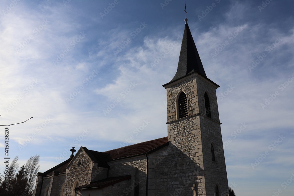 L'église catholique Saint Roch vue de l'extérieur, ville de Blyes, département de l'Ain, France