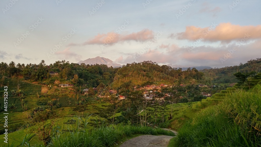 Fototapeta premium autumn in the mountains