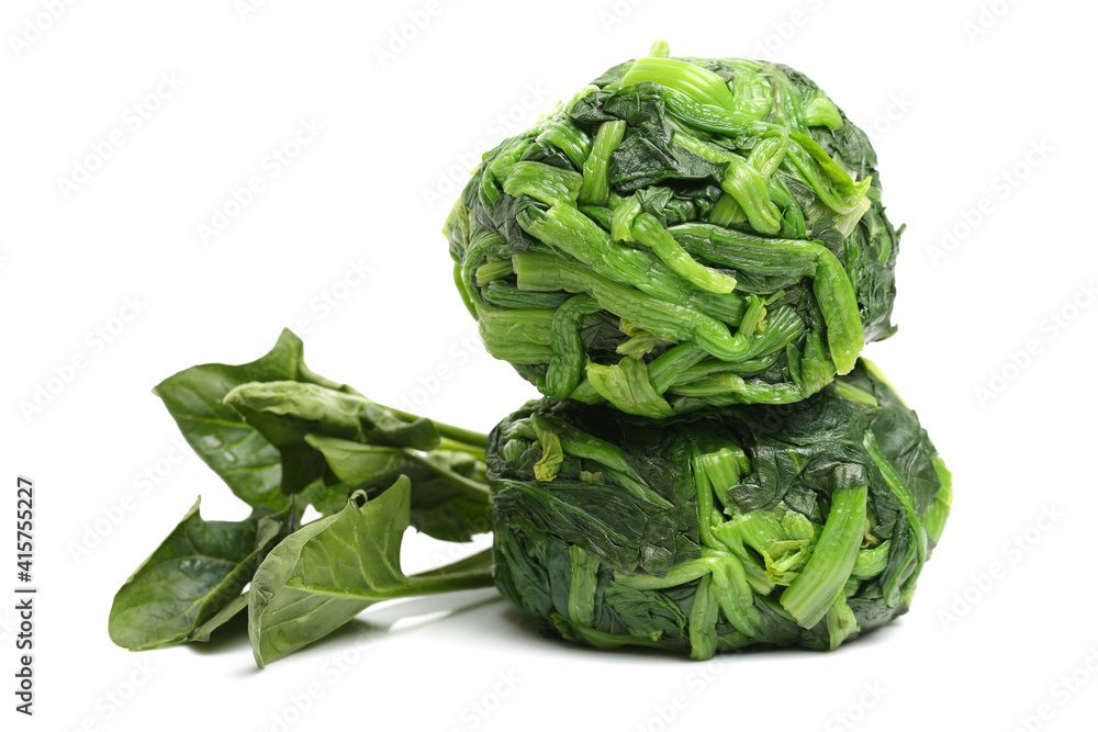 Fototapeta premium Boiled spinach on the white background