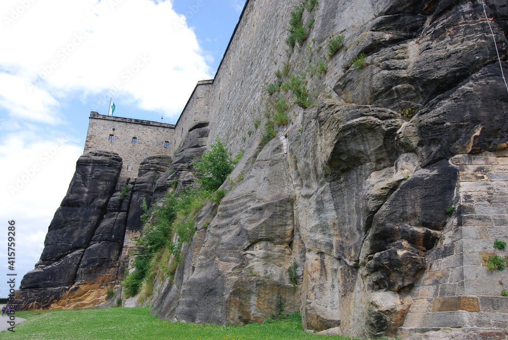 Festung Königstein im Elbsandsteingebirge Festung Königstein im Elbsandsteingebirge