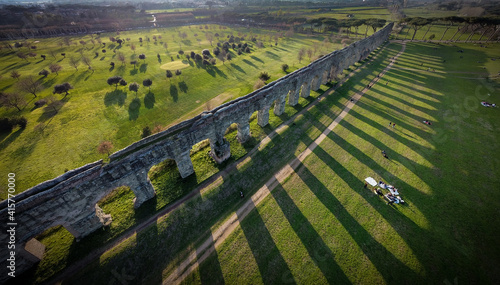 Fotografija Roman aqueduct, ruins of the archaeological remains of the ancient aqueduct of Rome