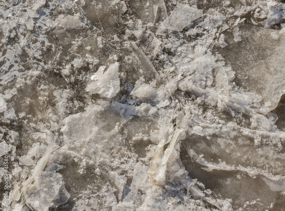 Fototapeta premium Eisschollen, Treibeis im Hamburger Hafen