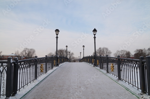 Moscow: a bridge in Tsaritsyno Park
 photo