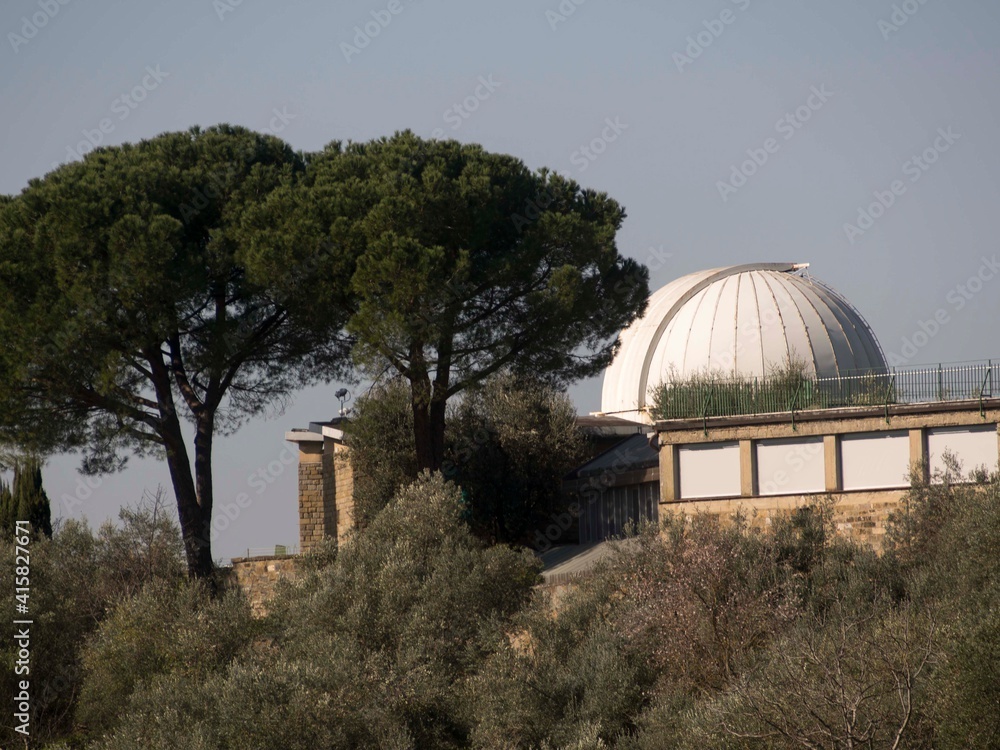 Italia, Toscana, Firenze, l'osservatorio astronomico di Arcetri. Italia, Toscana, Firenze, l'osservatorio astronomico di Arcetri.