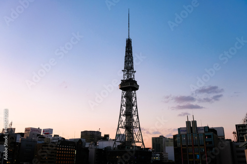 愛知県名古屋市 夕暮れの名古屋テレビ塔 オアシス21からの眺め
