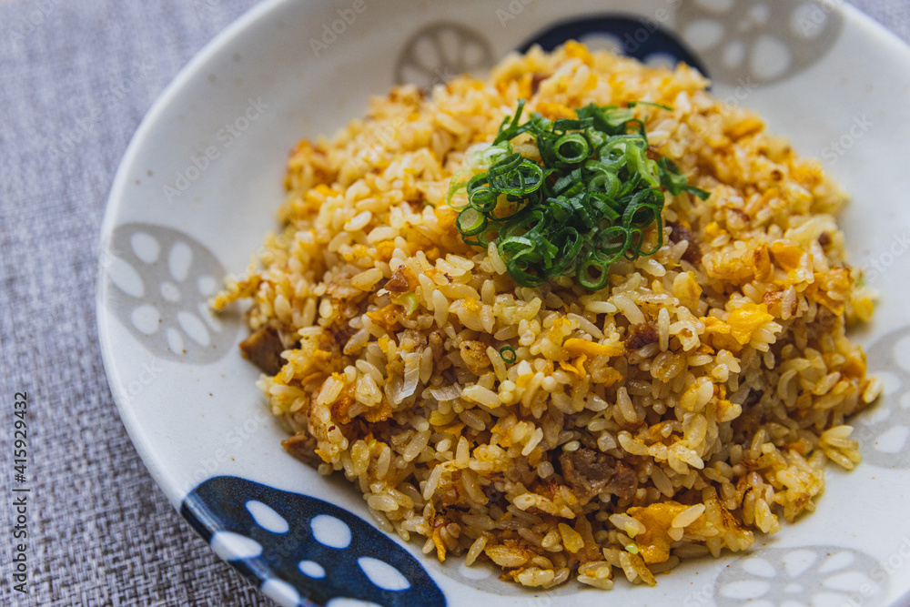 チャーハン
Fried rice チャーハン
Fried rice