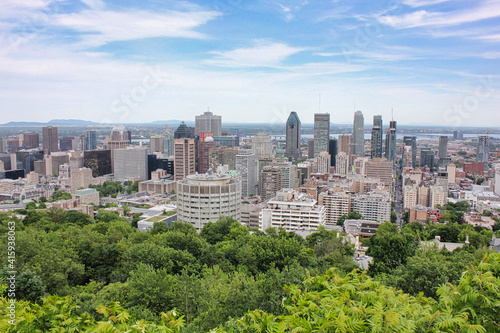 Vue panoramique sur la ville de Montréal
