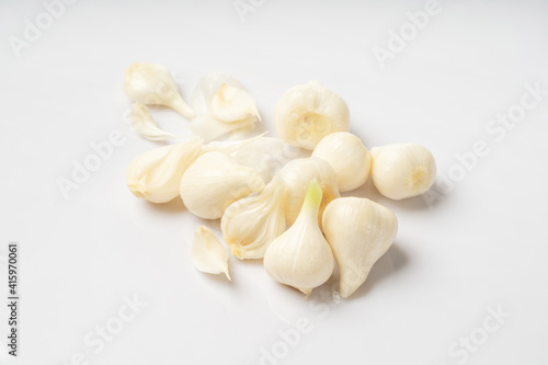 Laba garlic raw material white leek garlic photo