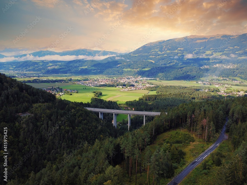 Brücke übern Berg