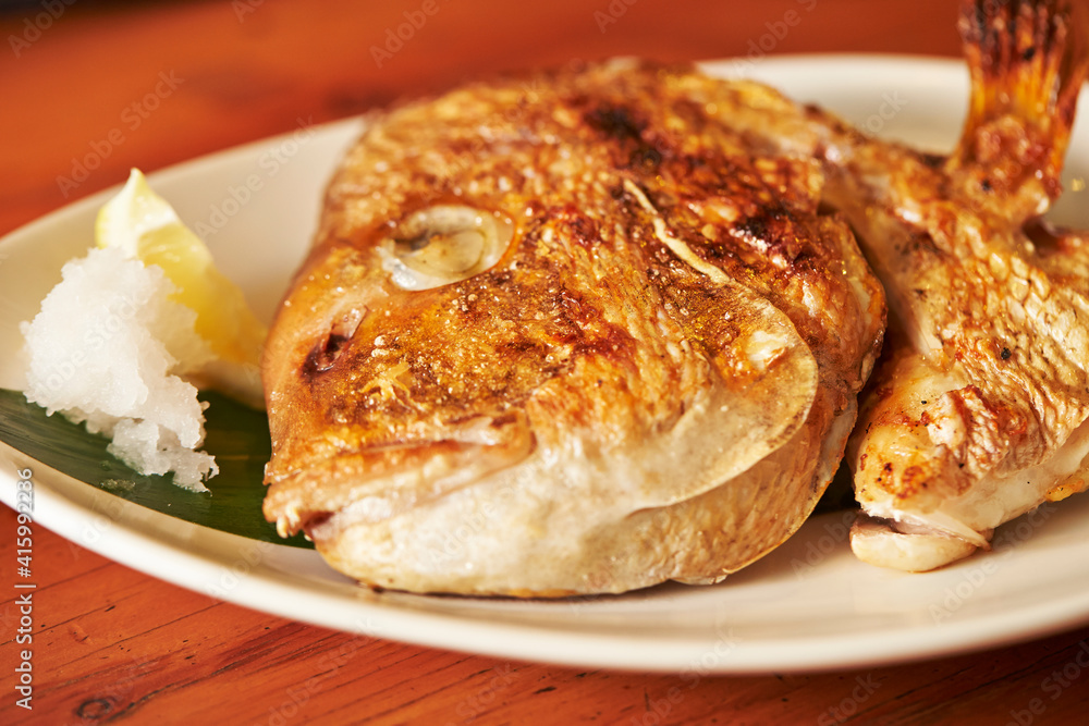 Deep-fried sea bream in an izakaya Deep-fried sea bream in an izakaya