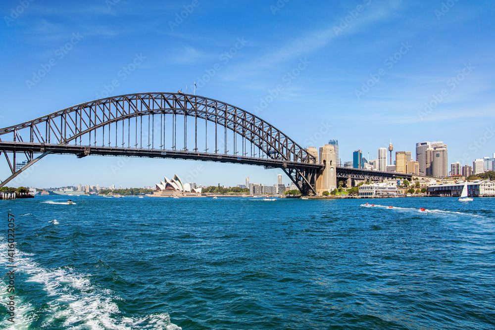  Sydney Harbor Bridge. Boat trip