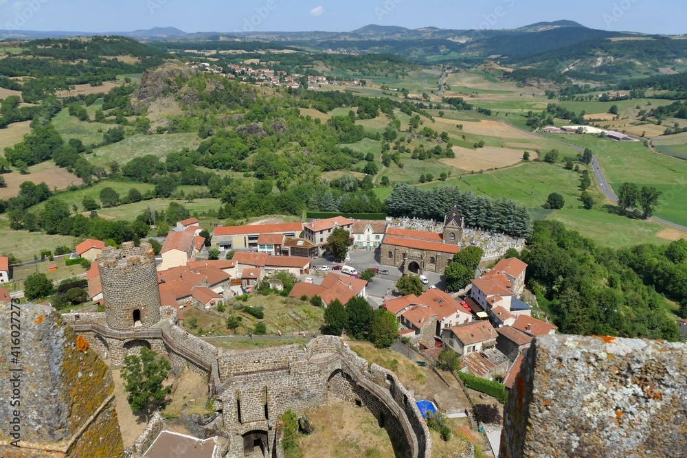 Panorama sur le village de Polignac depuis la forteresse