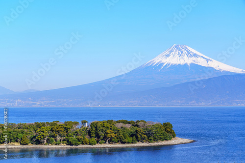Obraz na płótnie 【静岡県】大瀬崎と駿河湾越しに見る富士山 w salonie