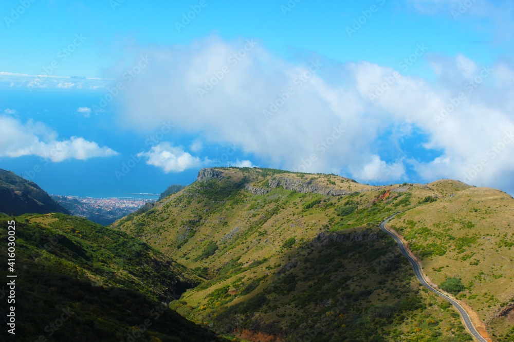 pico de aieiro view madeira