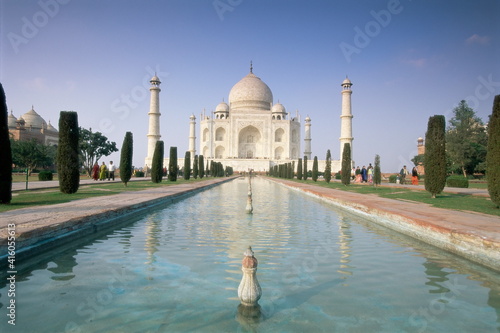 The Taj Mahal, UNESCO World Heritage Site, Agra, Uttar Pradesh state, India, Asia