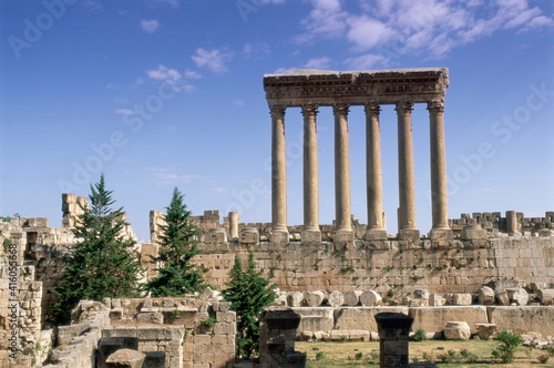 Roman Temple of Jupiter, Baalbek archaeological site, UNESCO World Heritage Site, Bekaa Valley, Lebanon, Middle East photo