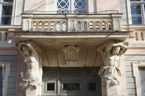 Alte koloniale Fassadengestaltung in Potsdam (Deutschland)