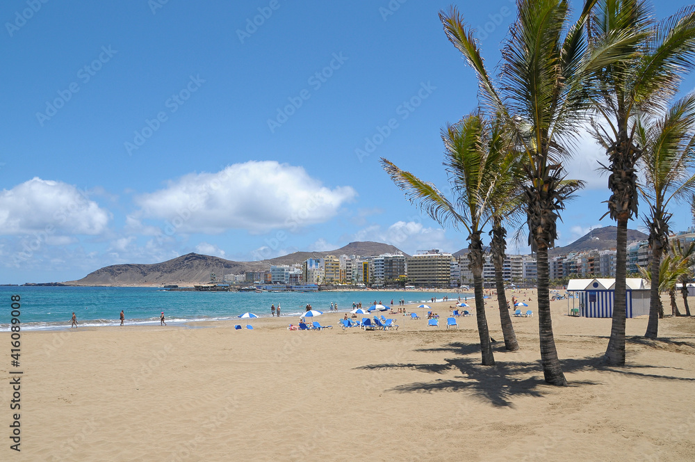 Vista de la playa de Las Canteras en la ciudad de Las Palmas de Gran Canaria